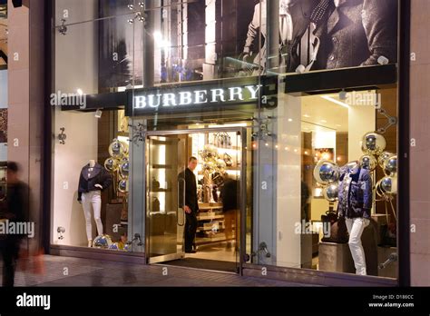 burberry shop manchester